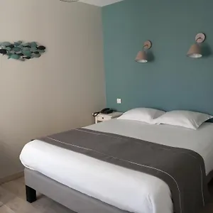 2* Hotel Logis Hermitage