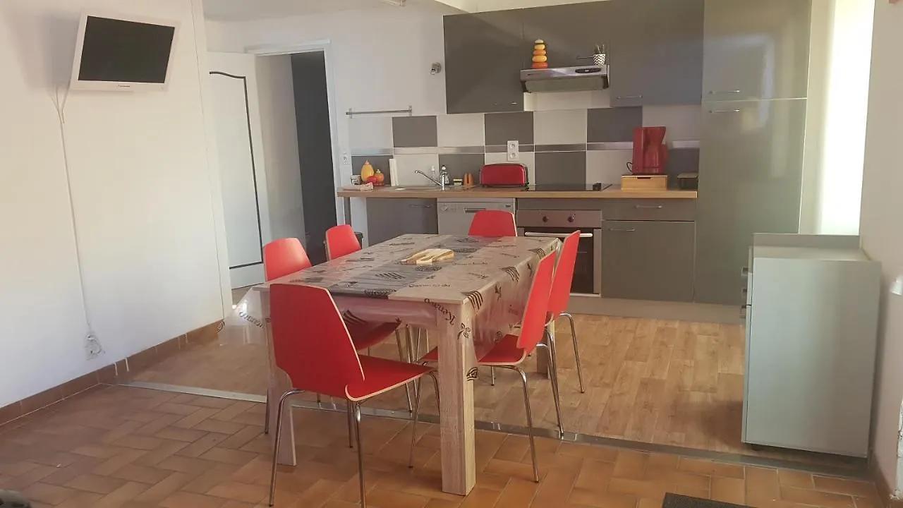 Villa Au Rayon De Soleil à Trédias Hébergement de vacances